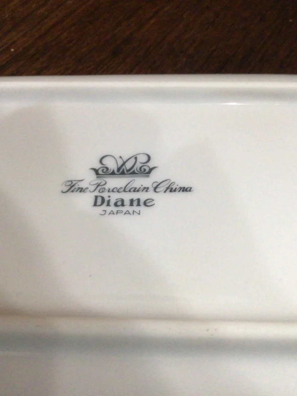 Vintage 1060 Diane  by Wade Porcelain butter dish. Excellent shape